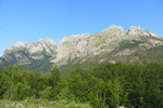 21.07.2019: Prokletije - Blick aus dem Tal der Skakavica bei Vusanje auf die Berge