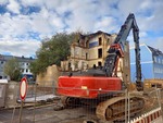 17.10.2025: Der Abbruch ist im Gange.