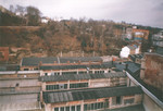 Anfang 1999: Blick aus dem Verwaltungsgebäude über das Fabrikgelände