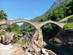 21.06.2026: Langensee (Lago Maggiore) und Umgebung - Ponte del Salti über die Verzasca bei Lavertezzo