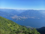 23.06.2026: Langensee (Lago Maggiore) und Umgebung - Blick vom Abstieg zur Alpe Cedulla auf den Langensee