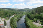 16.05.2024: Bhmisches Paradies - Blick vom Aussichtspunkt Vyhlidka Zahradka nahe der Burg Wranow in Kleinskal iseraufwrts