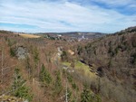 05.04.2026: Thüringen (Sonstiges) - Blick vom Drachenfels über dem Höllental (BY) nach Blankenstein