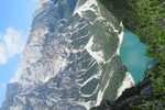 23.07.2021: Dolomiten - Blick vom Weg zur Weißlahnscharte auf den hinteren Teil des Pragser Wildsees