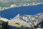 17.07.2019: Bucht von Kotor - Blick von den Bergen über Kotor auf die Altstadt