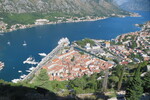 17.07.2019: Bucht von Kotor - Blick vom Fort auf die Altstadt von Kotor