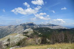 18.07.2019: Lovćen - Blick auf Štirovnik (links) und Jezerski Vrh (rechts)