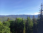 12.05.2024: Riesengebirge - Blick von der Aussichtsterrasse auf dem Moltkefels bei Schreiberhau in Richtung Schneegruben