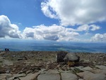 19.05.2026: Saybuscher Beskiden - Blick vom Gipfel des Weiberberges zum Arwa-Stausee bei Námestovo