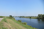 26.08.2019: Blick von Aldeneik (BE) auf den Grenzfluss Maas