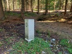 21.09.2025: Grenzstein am Wanderweg von Eubabrunn zum Hohen Stein (Vysoký kámen)